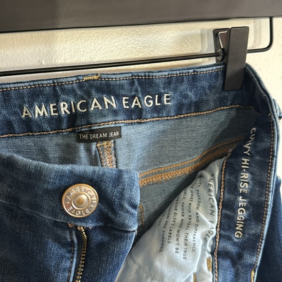 American Eagle Curvy Hi-Rise Jegging - Picture 3 of 5